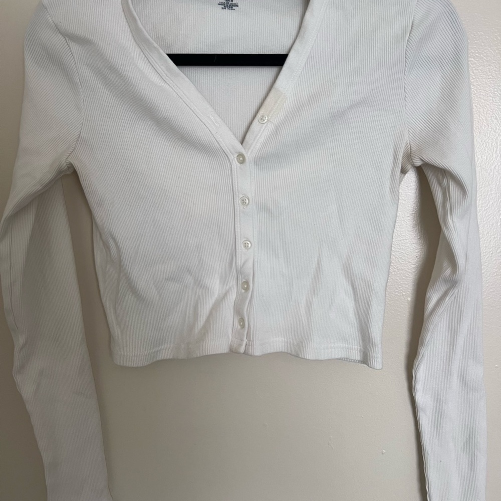 White Button-Up Ribbed Top - Picture 2 of 2